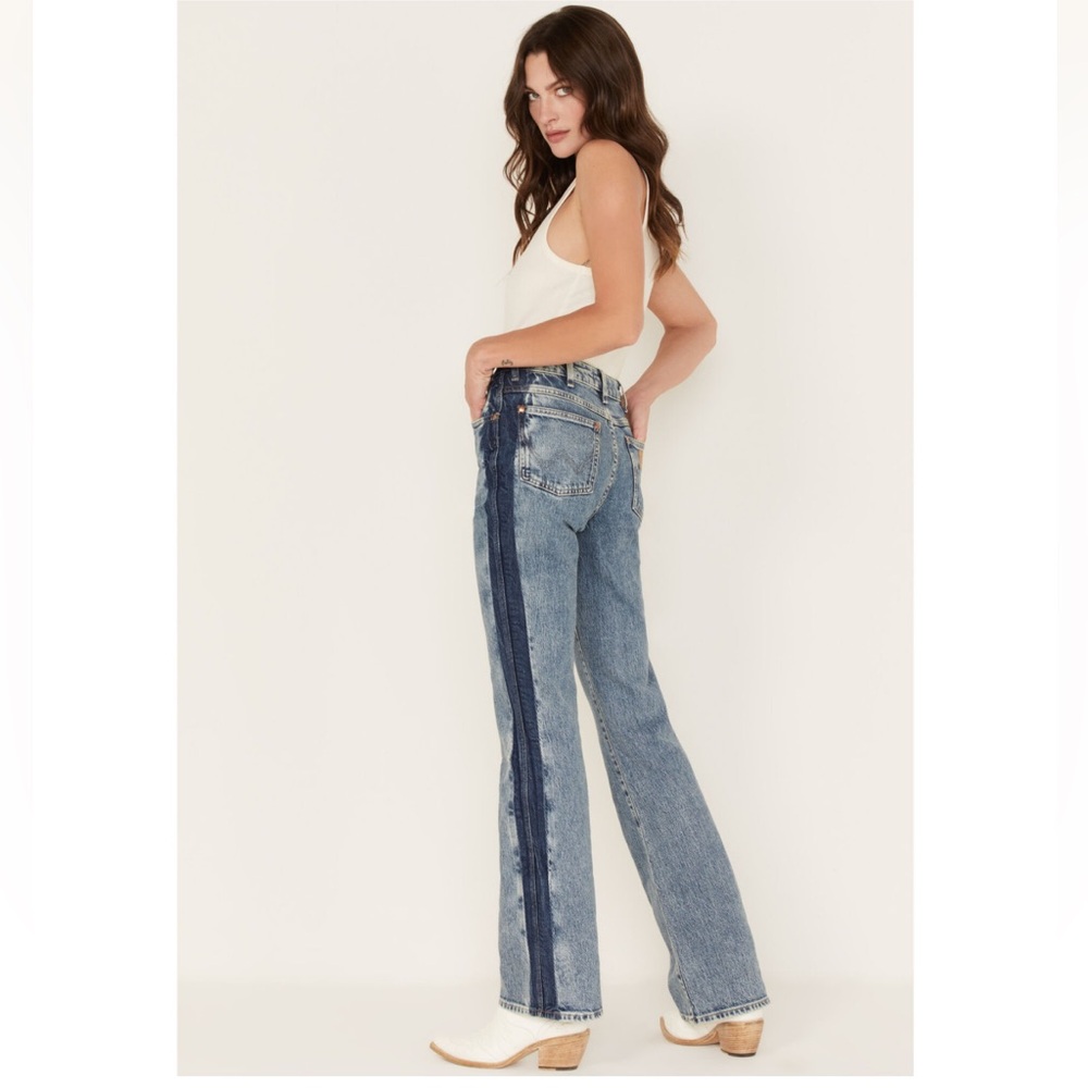Wrangler Women's Two tone Color Block High Rise Westward Bootcut Jeans